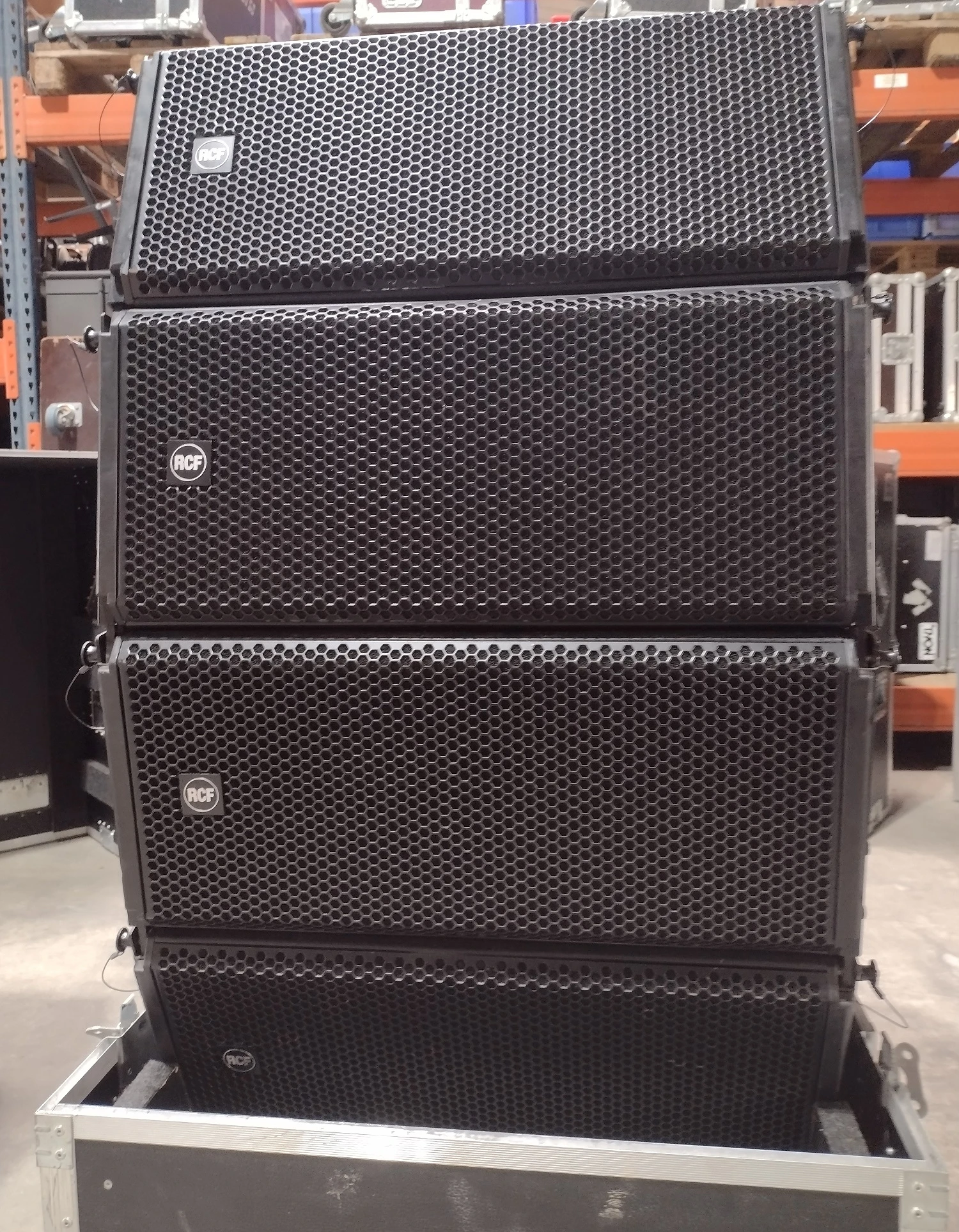 12x RCF HDL 30 with 6 Sub 9006